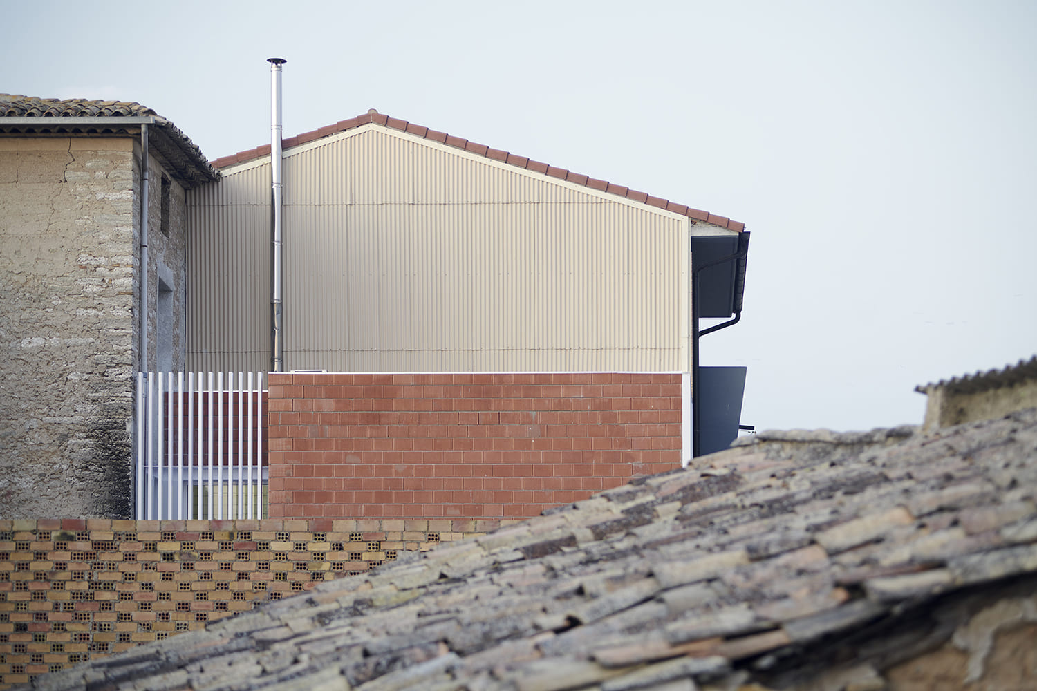 11_Alejandro Dean_Consultorio medico Azanuy_03_1500x1000